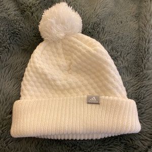 Adidas beanie white
